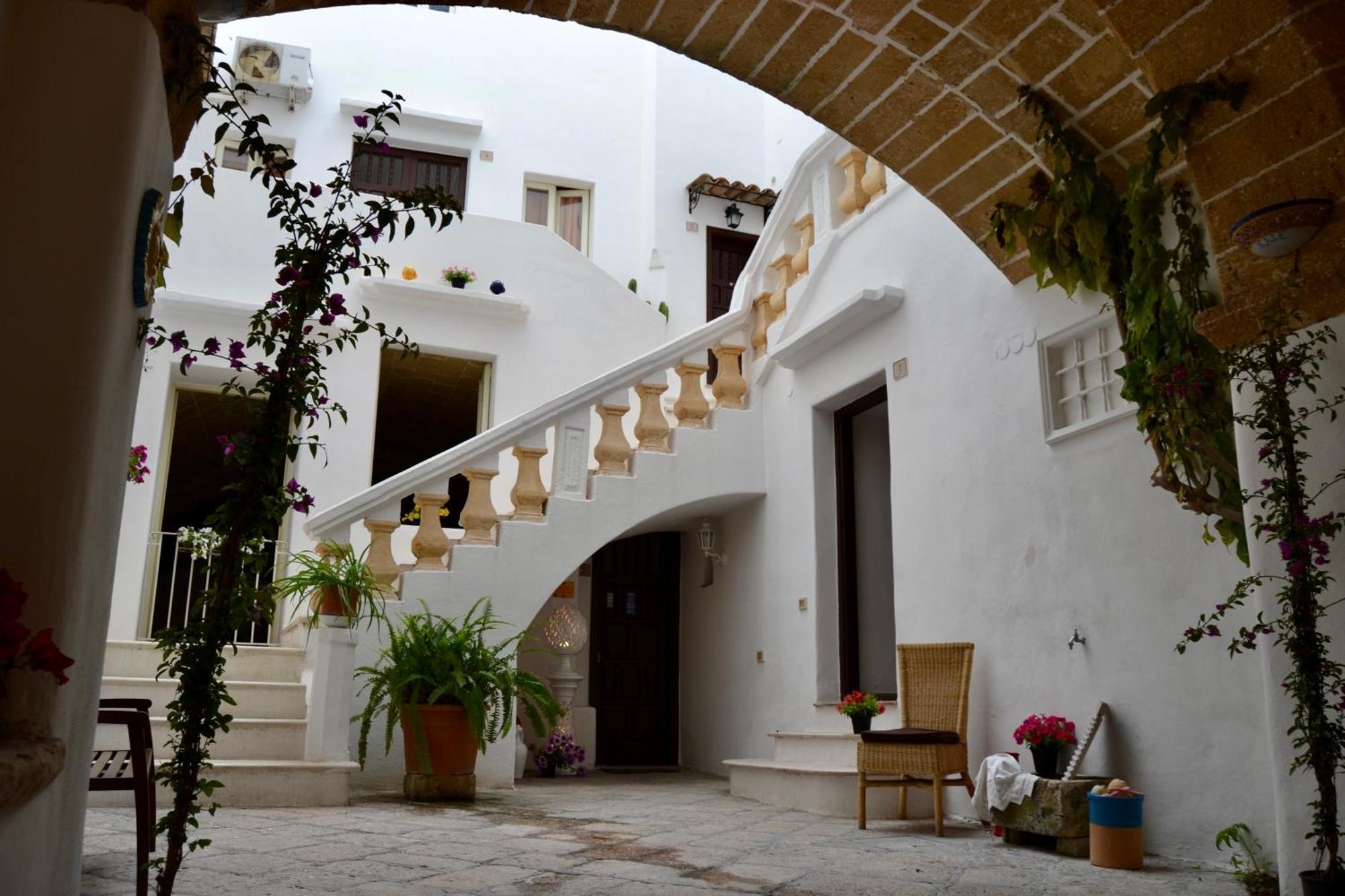 Kallistos Suites & Apartments Gallipoli Buitenkant foto